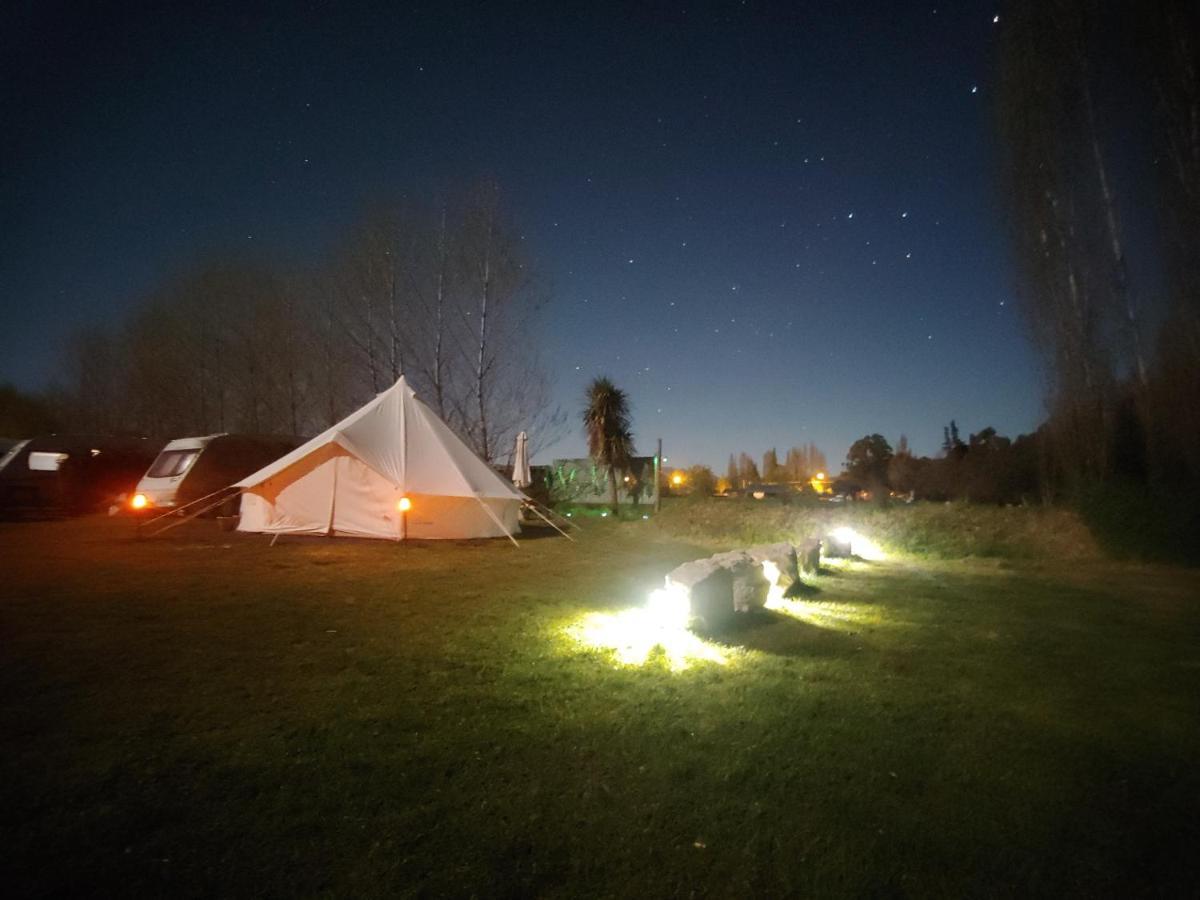 Waiau Motor Camp & Cabins Екстериор снимка